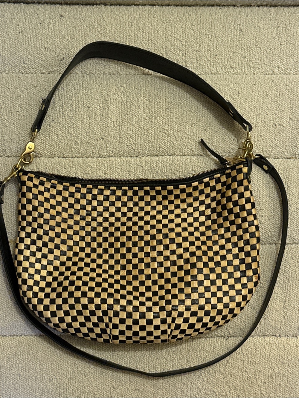 Clare V. Moyen Messenger